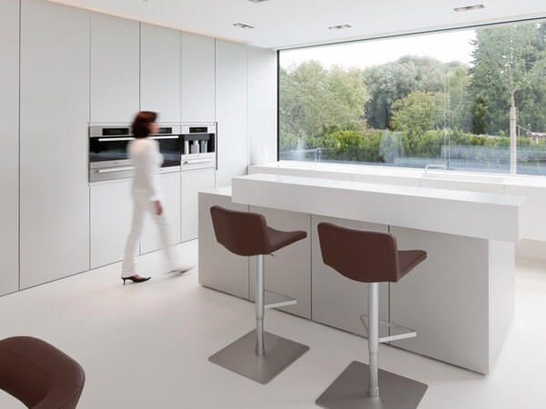 Phòng bếp được thiết kế với đầy đủ những nội thất tiện nghi luôn là mơ ước của rất nhiều những hộ gia đình. Bởi đây là không gian ấm cúng của gia đình.